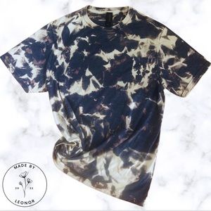 Navy marble bleached tee